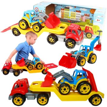 Transporter z traktorem